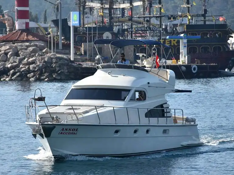 Kemer Yat Kiralama 14m Özel Yapım